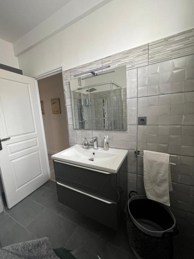 Gorgeous 2 Bedrooms Holiday Apartement Νίκαια Εξωτερικό φωτογραφία