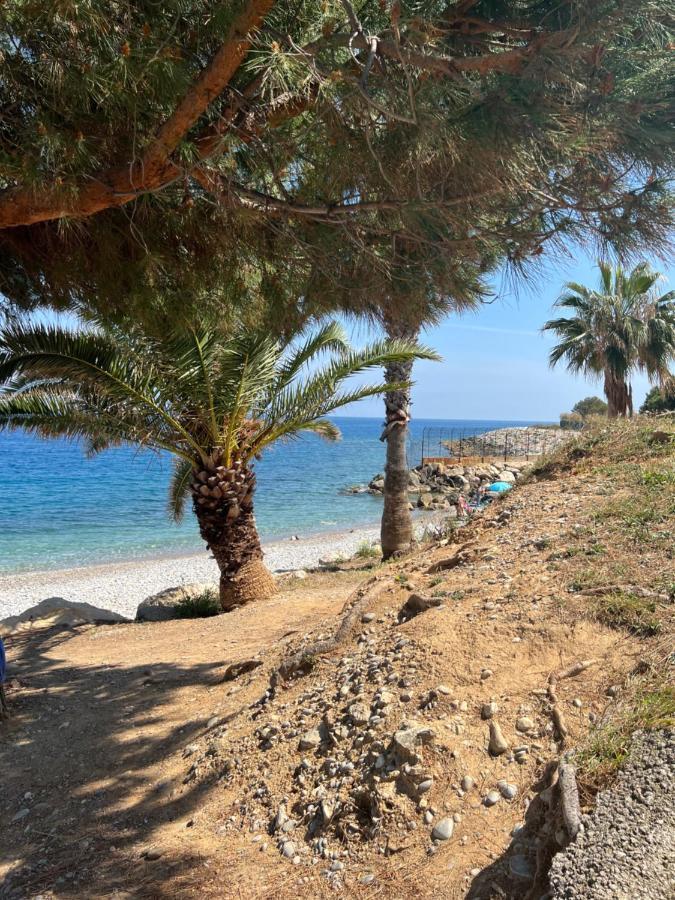 Gorgeous 2 Bedrooms Holiday Apartement Νίκαια Εξωτερικό φωτογραφία