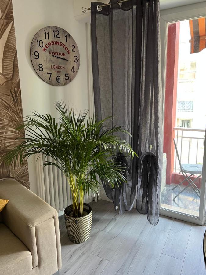 Gorgeous 2 Bedrooms Holiday Apartement Νίκαια Εξωτερικό φωτογραφία