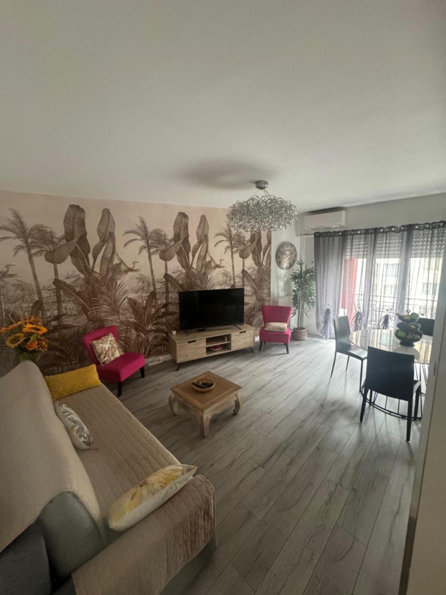 Gorgeous 2 Bedrooms Holiday Apartement Νίκαια Εξωτερικό φωτογραφία