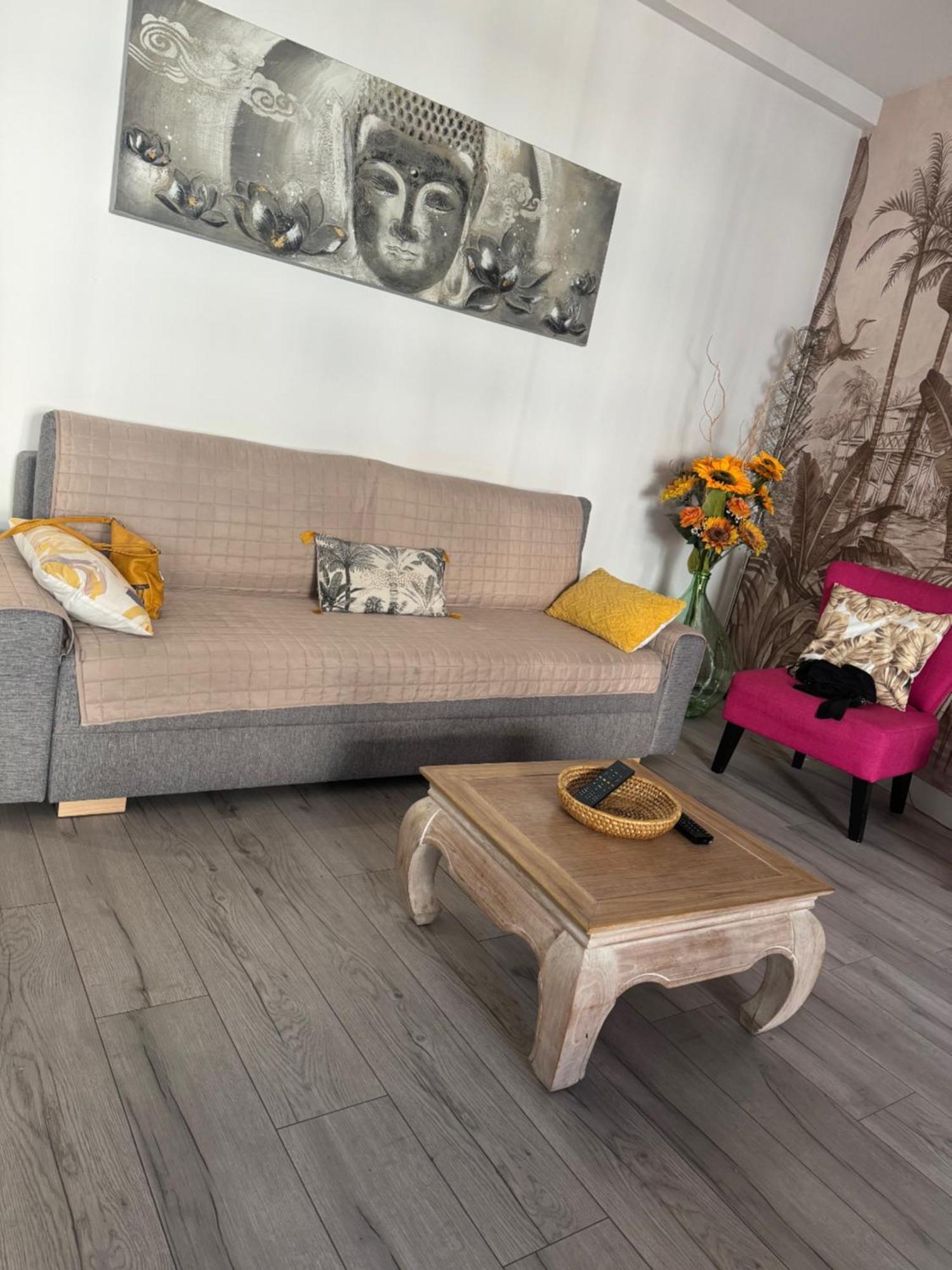 Gorgeous 2 Bedrooms Holiday Apartement Νίκαια Εξωτερικό φωτογραφία